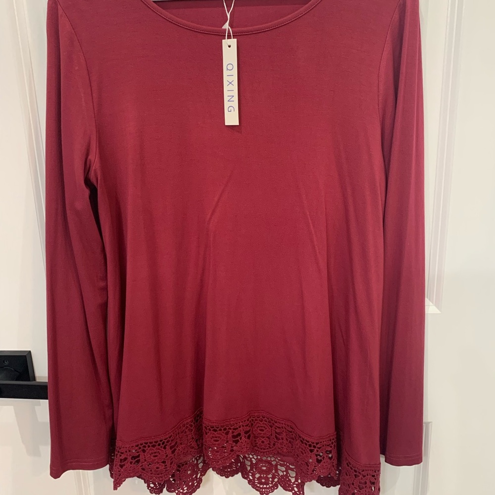 Women's Lace-Hem Long Sleeve Top in Burgundy